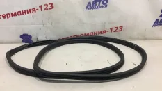 Уплотнение двери Mercedes C180 2011 A2046970951 W204