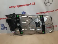 Стеклоподъемник Mercedes C180 2012 A2047203179 C204 271.820, передний правый