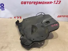 Декоративная крышка двигателя Mercedes E350 2010 A6420106667 W212 642.850D