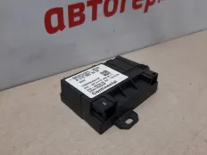 Блок управления топливным насосом Mercedes C180 2012 A2129003408 C204 271.820