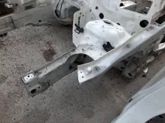 Лонжерон Mercedes C180 2012 A2046308440 C204 271.820, передний левый