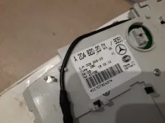 Плафон салонный Mercedes C180 2012 A2048202001 C204 271.820