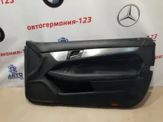 Обшивка двери Mercedes C180 2012 A2047207863 C204 271.820, правая
