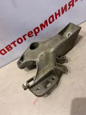 Кронштейн двигателя BMW X5 2007 22116772673 E70 N52B30AF, левый