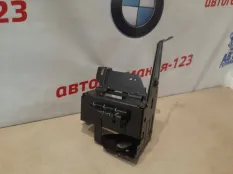 Крепление аккумулятора Mercedes C180 2012 A2045400440 C204 271.820