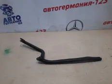 Уплотнитель капота BMW X3 2007 51713400363 E83 N52B30AF, левый