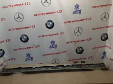 Накладка на порог наружная Mercedes C180 2012 A2046902240 C204 271.820, правая