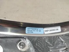 Молдинг двери Mercedes E250 2010 A2077220228 C207 271.860, правый
