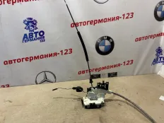 Замок двери Mercedes C180 2012 A2047202835 C204 271.820, передний правый