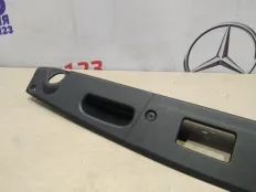Накладка крышки багажника Mercedes E250 2010 A2077580702 C207 271.860