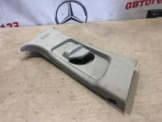 Обшивка Mercedes C200 2008 A2048600230 W204 271.950, правая