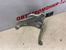 Тепловой экран турбины Mercedes C180 2012 A2710960240 C204 271.820