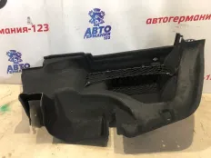 Обшивка багажника Mercedes C200 2008 A2046904125 W204 271.950