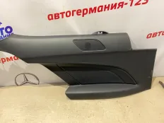 Обшивка двери Mercedes C180 2012 A2046907526 C204 271.820, задняя левая