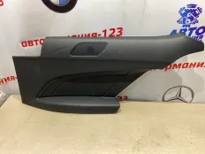 Обшивка двери Mercedes C180 2012 A2046907626 C204 271.820, задняя правая