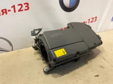 Корпус воздушного фильтра Mercedes C200 2008 A2710900901 W204 271.950