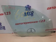 Стекло двери BMW X1 2012 51332990296 E84 N46B20BD, переднее правое