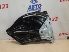 Стеклоподъемник Mercedes E250 2010 A2076700203 C207 271.860, задний правый