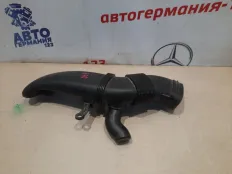 Патрубок воздухозаборника BMW X5 2007 13717548890 E70 N52B30AF