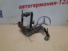 Крепление аккумулятора Mercedes E350 2005 A2115454840 W211 272.964