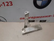 Кронштейн усилителя бампера BMW 530 2009 51117158873 F07 N55B30A, левый