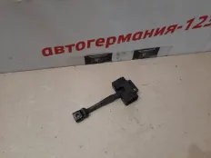 Ограничитель двери BMW 530 2009 51227197874 F07 N55B30A, задний правый