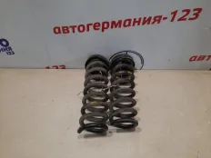 Пружина подвески Mercedes E250 2010 A2043240604 C207 271.860, задняя