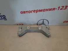 Кронштейн кпп BMW 118 2015 22326788825 F20 N13B16