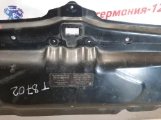Рамка радиатора (ТЕЛЕВИЗОР) BMW 520 2004 51647033741 E60 M54B30, передняя