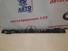 Кронштейн порога BMW 530 2009 51777201256 F07 N55B30A, правый