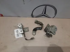Кронштейн крыла BMW 530 2009 41357230570 F07 N55B30A, передний левый