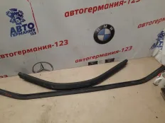 Уплотнитель капота BMW 118 2015 51767239145 F20 N13B16