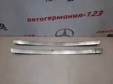 Накладка на порог Mercedes C180 2012 A2046801935 C204 271.820