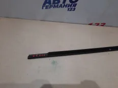 Уплотнитель двери BMW 118 2012 51347240848 F20, задний правый