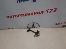 Ограничитель двери Mercedes E350 2005 A2117300116 W211 272.964, задний правый
