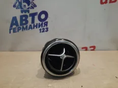 Дефлектор воздушный Mercedes B180 2012 A2468300454 T246 270.910, левый