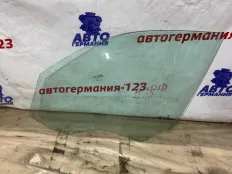 Стекло двери BMW X1 2011 51332990295 E84 N20B20A, переднее левое
