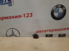 Клапан электромагнитный Mercedes GLK300 2010 A2720510177 X204 272.948, левый