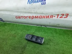 Блок управления стеклоподъемниками Mercedes GLK300 2010 A2128208310 X204 272.948