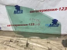 Стекло двери Mercedes B180 2012 A2467250600 T246 270.910, переднее правое