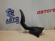Педаль газа Mercedes B180 2012 A2463001804 T246 270.910