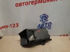 Воздуховод охлаждения тормозов BMW 523i 2011 51747200797 F10 N52B25AF, левый