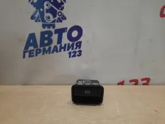 Кнопка ручника Mercedes B180 2012 A2469050451 T246 270.910