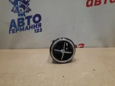 Дефлектор воздушный Mercedes B180 2012 A2468300354 T246 270.910
