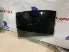 Стекло двери BMW 320 2006 51347060267 E90, заднее левое