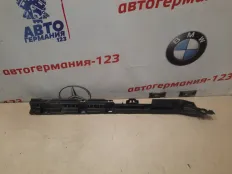 Кронштейн порога BMW 523i 2011 51777204022 F10 N52B25AF, задний правый