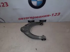 Рычаг подвески верхний BMW 523i 2011 31126775967 F10 N52B25AF, передний правый