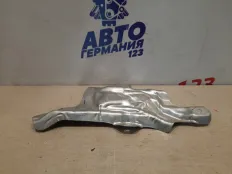 Тепловой экран Mercedes B180 2012 A2701421020 T246 270.910