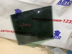 Стекло двери Mercedes ML350 2006 A1647350110 W164 272.967, заднее левое