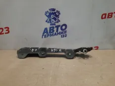 Кронштейн крыла Mercedes ML350 2006 A1648800214 W164 272.967, передний правый